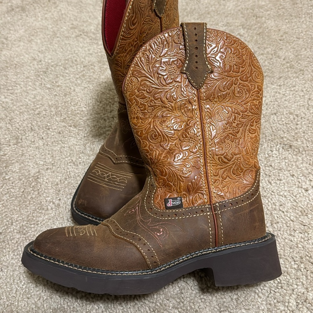 Justin Starlina boots